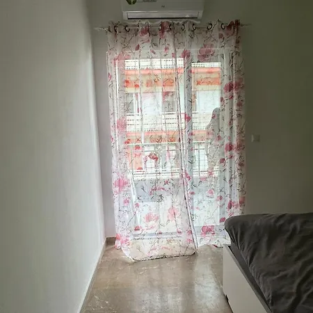 Loutraki Apartment * ルートラキ