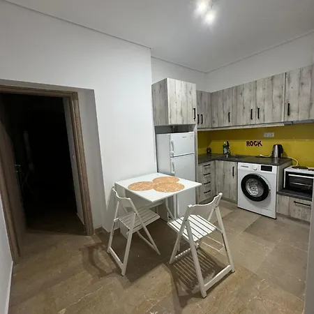 アパート Loutraki Apartment